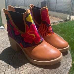 Mexican shoes handmade, earrings free